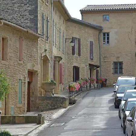 Ferienhaus Maison De Vacances - Vers-pont-du-gard *